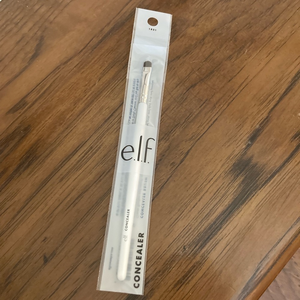 e.l.f. Concealer brush - Picture 2 of 4